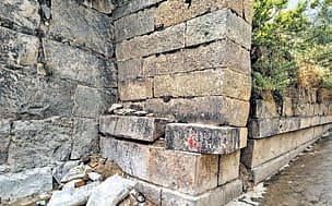 A crumbling section of Penugonda Fort in Anantapur district