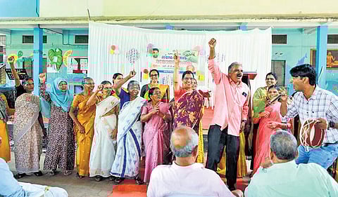 Members of How Old Are You community attending a session 