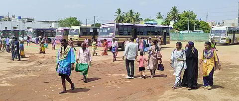The temporary bus stand is functioning in Virudhunagar Road in the wake of renovation works being carried out in the existing bus stand in Thirumangalam from May 5.