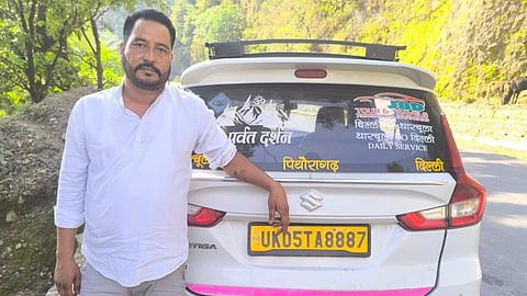Bhupendra Singh, the son of a decorated war veteran, is offering free rides to Delhi and other locations for troops stranded due to the sudden shift in orders.