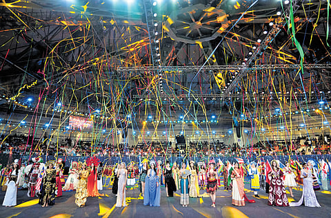 The event began on a soulful note with 50 vocalists performing the state anthem Jaya Jaya He Telangana, followed by a vibrant Perini dance performance by 250 artists. 