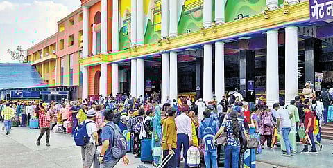 Transport hubs stay calm amid security as tensions escalate