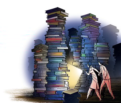 Reading between the ruins