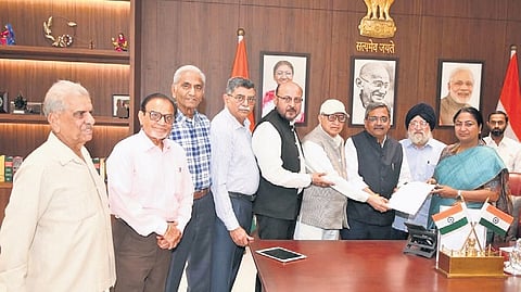Members of the senior citizens' welfare groups meet with Delhi Chief Minister Rekha Gupta.