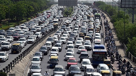 Three dead in 32-hour traffic jam which stretched upto 8km near Indore