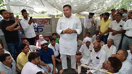 Parvesh Verma promises early launch of Master Plan 2041; convinces farmers to end protest