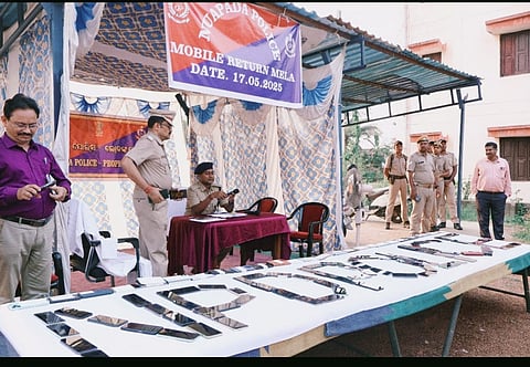 Nuapada police organise mobile return mela