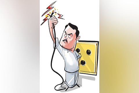 A few days ago, senior officials were spotted at Senthil Balaji's home, and the behind-closed-doors meeting went on for quite a while. 