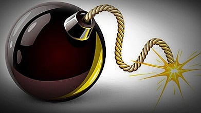 In the video, the youth identifies himself as Ankit Kumar Mishra, a resident of Giridih. 