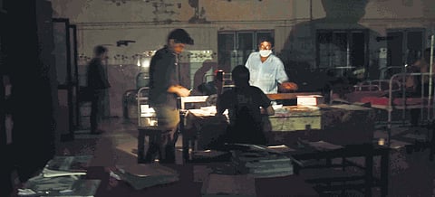 The outage at genreral medicine block began around 6 pm and continued until 9 pm.