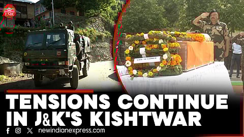 J&K operations continue, Slain jawan laid to rest