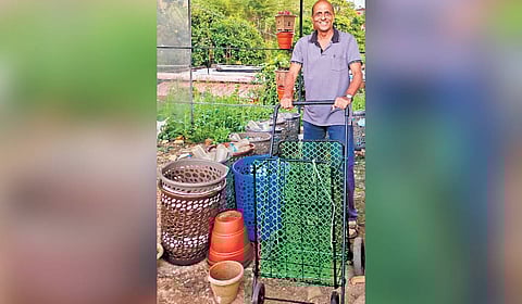Armed with his ‘litter picker’, Piyush Agarwal picks up trash in his neighbourhood in Madikeri. He aims to beautify every lamppost in the city with a flower pot and a dustbin.