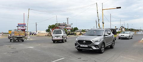 Vehicles crossing haphazardly near Panjappur bus terminus.