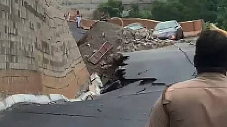 The NH stretch passes through a reclaimed paddy field at Kooriyad, and Panampuzha, a tributary of Chaliyar, passes through the area