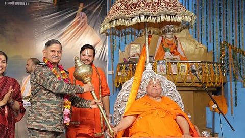 Padma Vibhushan Jagadguru Rambhadracharya, one of the most prominent Hindu seers and spiritual leaders, has sought PoK as Guru Dakshina from Indian Army Chief General Upendra Dwivedi.
