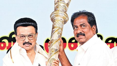Chief Minister MK Stalin being presented a memento at the meeting 