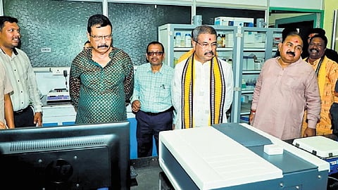 Union Minister Dharmendra Pradhan and others inspecting the new facility.
