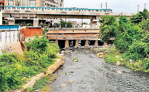 Residents from Saidatta Gardens in Tirumalagiri and Bhudevinagar in Secunderabad said 225 yards of land earmarked for a community hall has been encroached. 