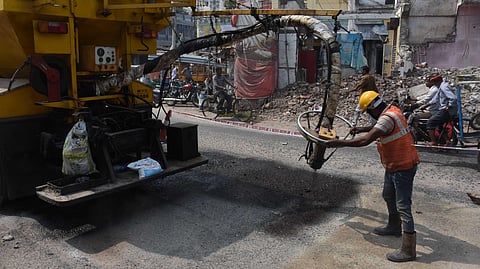 VMC has started using emulsion-based cold mix instead of hot bitumen mixes for fixing the damaged and pothole roads. BBMP likely to follow suit. Image used for representational purposes only.