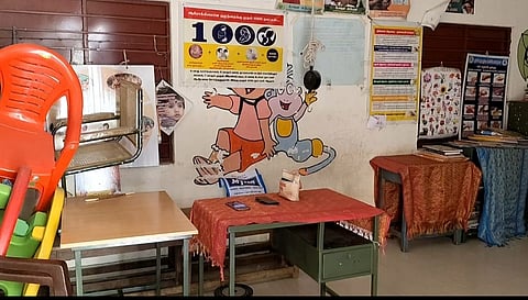 A three-and-a-half-year-old female child took the kozhukattai home. While eating the quarter portion of the kozhukattai, she noticed something inside and showed it to her mother