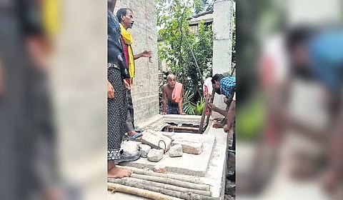 Three die of electrocution inside septic tank in Odisha