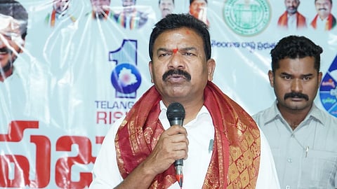 Kavvampalli meets Sircilla Collector to ease tensions with MLA Aadi Srinivas