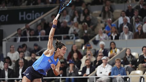 France's Lois Boisson serves against Coco Gauff of the US during their semifinal match of the French Tennis Open at the Roland-Garros stadium in Paris, Thursday, June 5, 2025.