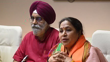 MCD Mayor Raja Iqbal Singh along with MCD standing committee Chairman  Satya Sharma