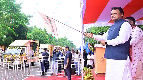 CM Majhi deploys Vikas Vahans to promote government achievements 
