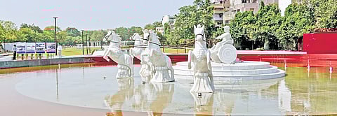 The new developments of major parks in the Walled City area of the national capital offer walkers and fitness enthusiasts wide promenades, formal lawns, amphitheatres, gym nodes and open air spaces 