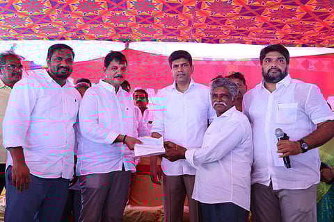 Union Minister of State for Rural Development and Communication Dr. Pemmasani Chandrasekhar along with Ponnur MLA Dhulipalla Narendra disbursed CMRF cheques to beneficiaries in Takkellapadu, Guntur on Sunday.