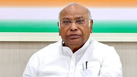 Mallikarjun Kharge an accidental AICC president: Karnataka LoP Ashoka