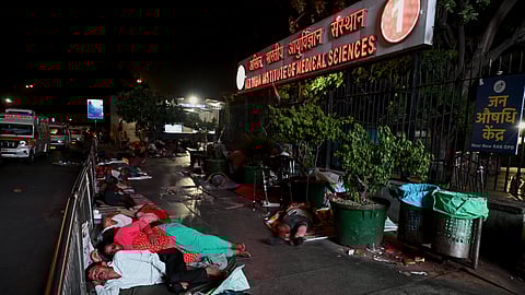 Many outstation patients and their families, who come for treatment at Safdarjung and AIIMS seen stranded outside AIIMS metro station.