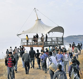 The cabinet meeting, which was to be held at Nandi Hills on June 19, will now be held in Vidhana Soudha.   