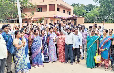 MTS teachers protest transfer process in Krishna; demand local postings and fair treatment