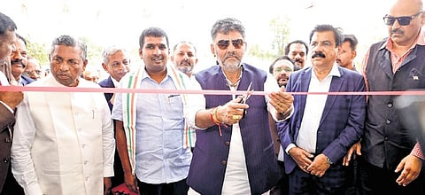 DyCM DK Shivakumar inaugurates buildings of Centre of Excellence and Innovation and an exhibition centre of KASSIA in Dabaspet on Saturday.