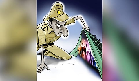 Police attacked, vehicles damaged during birthday booze party in Kerala's Thrissur, six held
