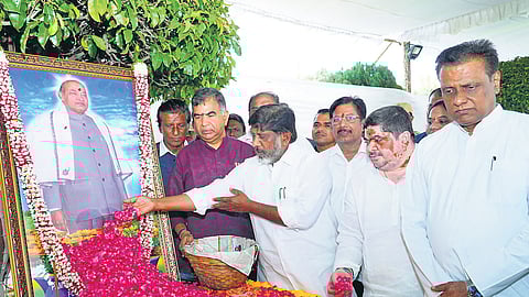 Dy CM Bhatti Vikramarka, minister Ponnam Prabhakar and others pay tribute to PV Narasimha Rao at PV Gnana Bhoomi on Saturday.