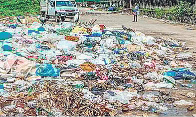 According to data with the Clean Kerala Company Ltd (CKCL), it processed over 7,000 tonnes of non-biodegradable waste from LSGIs in March 2025. However, this declined to 6,500 tonnes in April — a 6% drop.