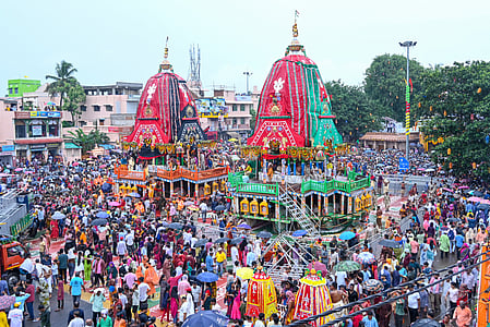 Odisha CM Majhi orders transfer of Puri Collector, SP after three die in stampede