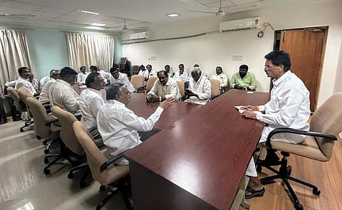 Tobacco Board Vice-Chairman Brahmaiah holds meeting with union leaders.