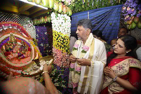 DCM DK Shivakumar, along with his wife Usha, offered prayers to Goddess Chamundeshwari at Chamundi Hills on the occasion of Ashada Shukravara