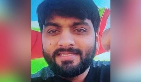 There is suspicion over whether Jinesh and the woman were killed by some assailants or Jinesh died by suicide after stabbing the elderly woman to death.