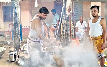 Family upholds tradition of serving Podapitha in Bargarh