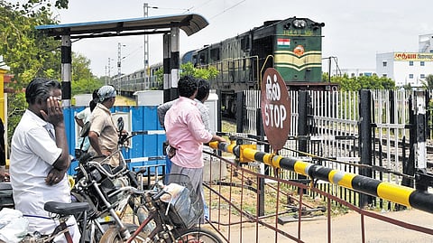When a gate needs to be closed for a train to pass, the Assistant Station Master (ASM) or Station Master (SM) alerts the gatekeeper, who then lowers the barriers and removes a key from the LC locking device.