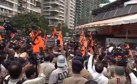 Tensions prevailed in Mira Bhayander as police rounded up protestors who had gathered to participate in the rally proposed by the Marathi Ekikaran Samiti.