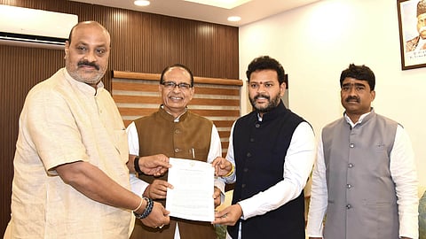 Minister for agriculture K Atchannaidu submitting memorandum on farmers issues in the state to union minister for agriculture Sivaraj Singh Chouhan at New Delhi, union minister for civil aviation K Rammohan Naidu and Srikakulam MLA also seen