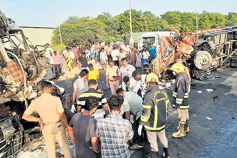 The accident resulted in traffic disruption on the busy highway, with vehicles diverted to a single lane 