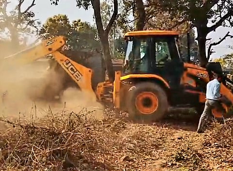 This demolition is part of a larger effort by the Uttarakhand government to remove illegal structures on public land. So far, 539 such structures have been demolished, with hundreds more awaiting removal.