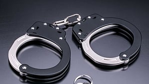 Following this, a local corporator, BJP leaders, and members of the Mahakal Seva Samiti approached the police, demanding action against the teacher.